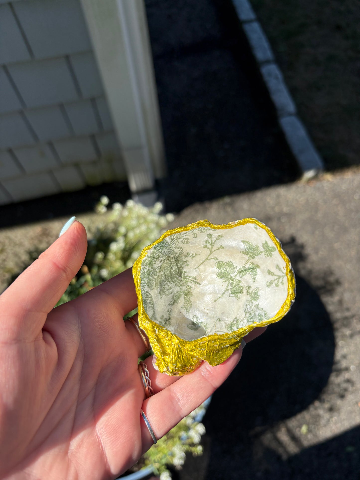 Green Floral Oyster Trinket