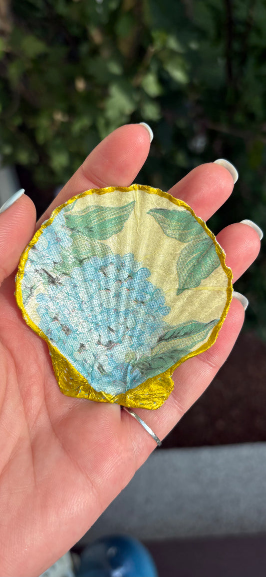 Hydrangea Scallop Shell Trinket