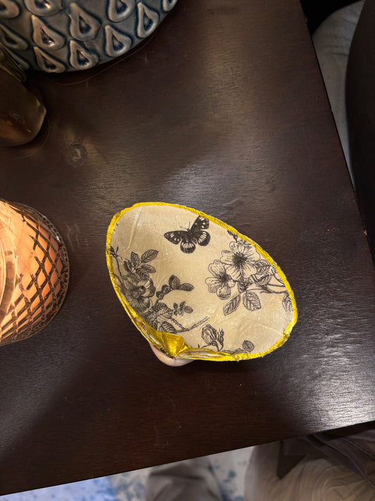 Black and White Floral Jewelry Dish