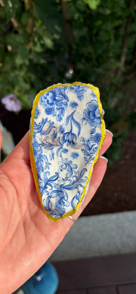 Blue Floral Oyster Trinket